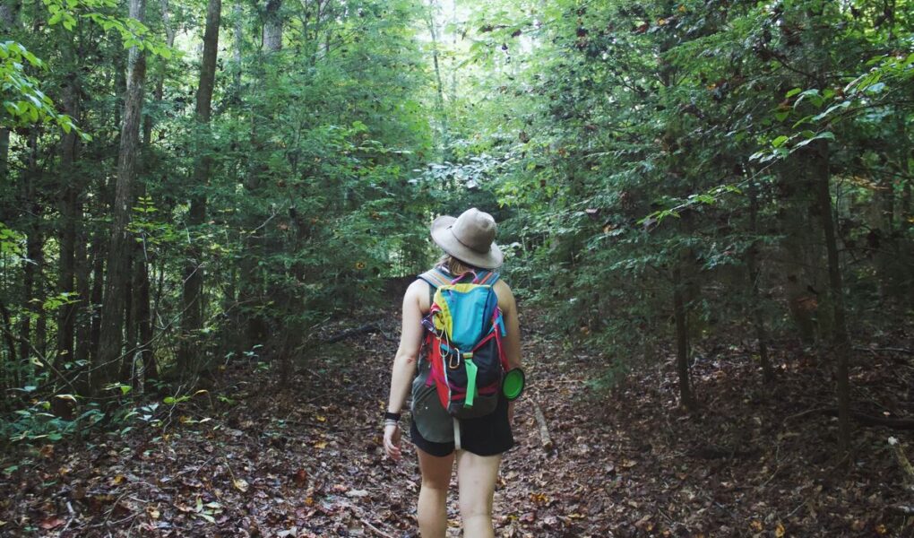 What To Wear For Hiking In The Summer - Zando Blog